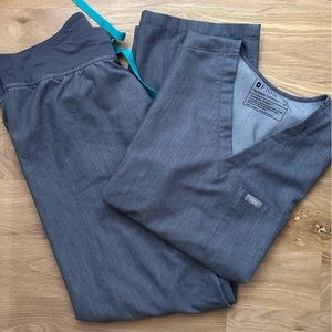 Medium Figs Scrub Set in Graphite